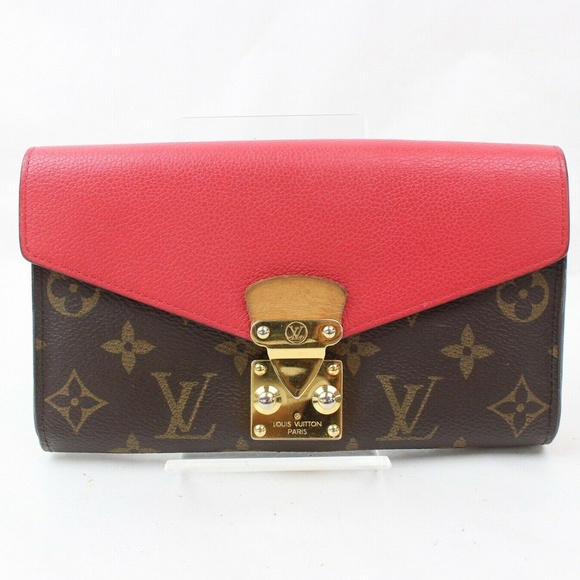 Louis Vuitton Handbags - 💯 Auth Louis Vuitton Pallas Bifold Wallet